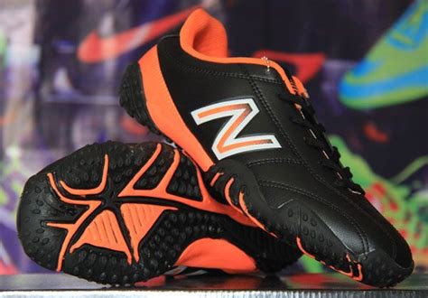 Maybe you would like to learn more about one of these? New Balance Futsal Hitam Orange Rp 150.000 BB : 277D5CC1 ...