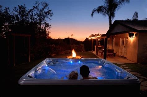 How To Use Aromatherapy In Your Hot Tub To Create An At Home Day Spa