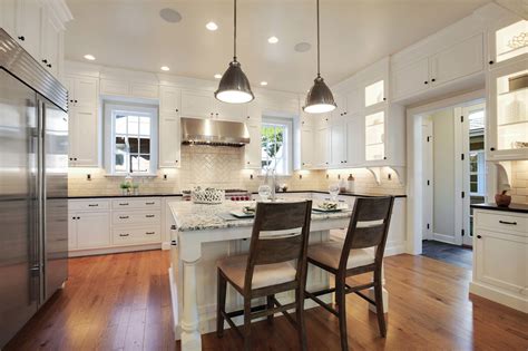 White Shaker Style Farmhouse Kitchen Crystal Cabinets