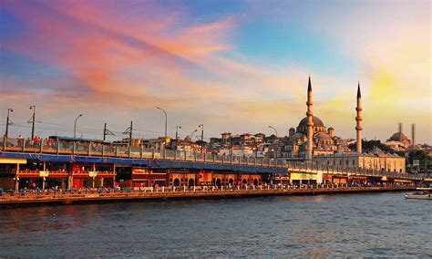 7 Million Foreign Tourists Visit Istanbul in 2017 - Event Turkiye