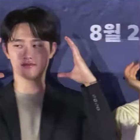 klau on twitter kyungsoo doing the cheek heart pose will always be the cutest 🫶🏻😂