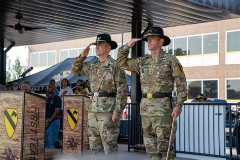 Fort Hoods 1st Cavalry Division Welcomes New Leader