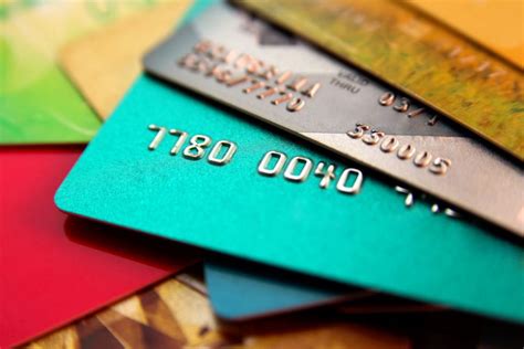 Both cardholders are able to make transactions using their cards and have equal access to make changes. How to Close Joint Credit Cards After a Breakup - MyScoreIQ