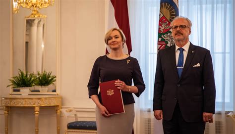 president of latvia presents credentials to the new ambassador of latvia to austria guna japiņa