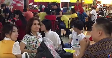 Putra beliau pun sudah meminta restu kepada orang tua saya. Bakal Jadi Calon Besan Presiden Jokowi, Ternyata Inilah ...