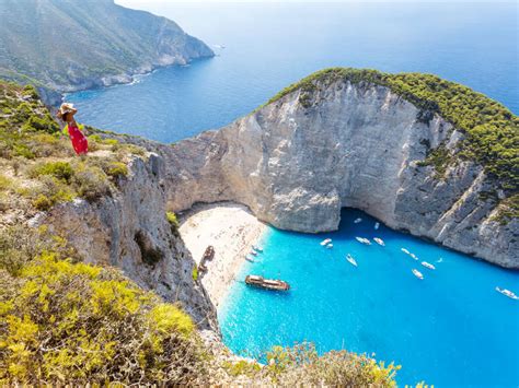 Located amidst the deep blue waters of the south aegean sea, naxos is the largest island of the cyclades islands archipelago. The Best Beaches in Greece - Paradisepath