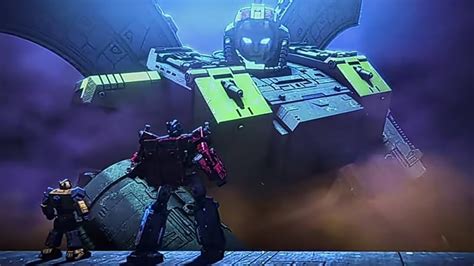 Transformers War For Cybertron Omega Supreme