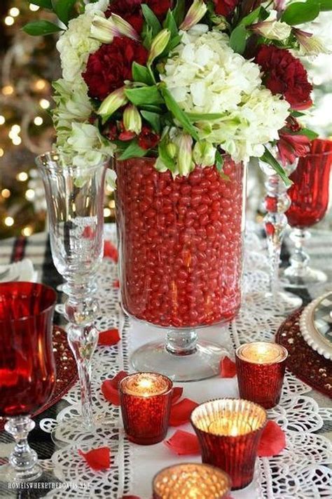 33 Beautiful Valentine Table Centerpiece Best For Your Dining Room