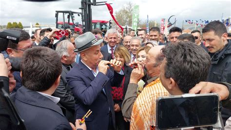 Tarım ve Orman Bakanı Vahit Kirişçi den sipsi şov