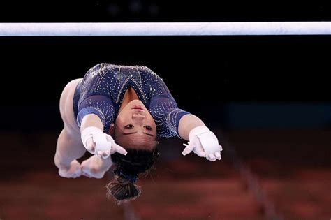 Sunisa Lee takes bronze in her favorite event, the uneven bars