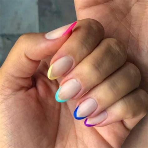 francesinha neon aprenda a fazer a unha da moda em 2020 tendências de unhas unhas ovais