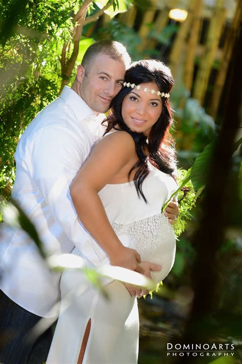 Beautiful Maternity Photo Session Of Cintya And Mike Maternity Portrait By Dominoarts