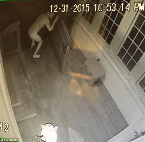 Naked Teen Wearing Only A Ronald Reagan Mask Caught On Cctv Daily Mail Online
