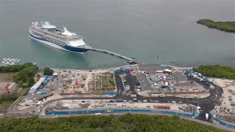 Cruise Ships That Dock In Jamaica World S Largest Cruise Ship Docks