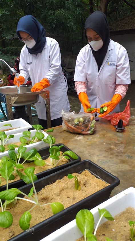 Pelatihan Pemanfaatan Sampah Organik Menjadi Biogas Dan Pupuk Cair Kampus Hijau Universitas