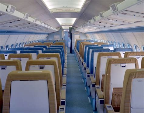 Convair 880 Cabin | Aircraft interiors, Airline interiors, Vintage airlines