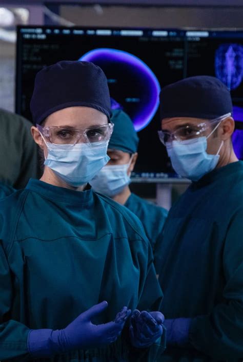 The doctor)have you seen a doctor about it yet?ask a doctor (also consult a doctor formal)if you examples from the corpusdoctor• doctor, i keep getting a pain in my throat.• tracy is interested in. The Good Doctor Season 2 Episode 14 Review: Faces - TV Fanatic