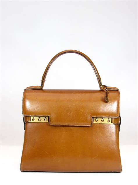 Shop authentic delvaux at up to 90% off. Delvaux Tempête | Handtassen, Tassen, Antiek