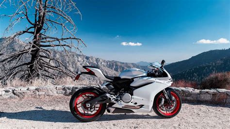 Explore ducati supersport price in india, specs, features, mileage, ducati supersport images ducati's newest model is the supersport, designed as a versatile, everyday bike with sportbike. Ducati 959 Panigale Sport Bike Wallpaper | HD Wallpapers