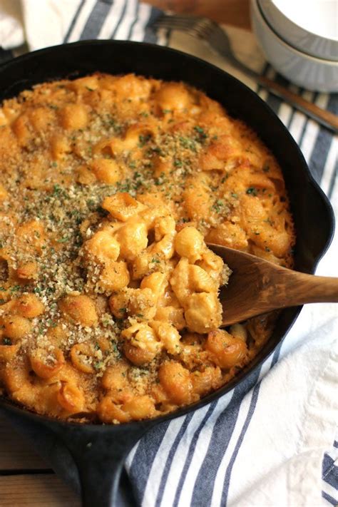 Skip those store bought mixes and make this instead. Baked Mac and Cheese is comfort food at its best. The key ...