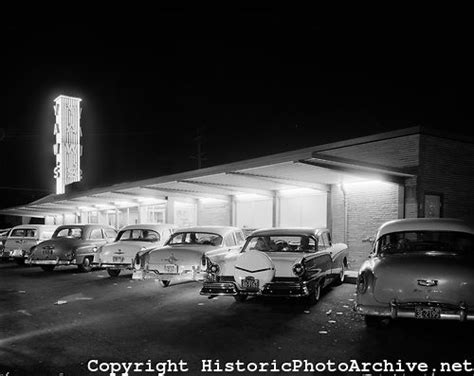Southeast portland dmv office where you can find the address, hours, wait times, directions, and services. Yaws drive-in restaurant Portland Oregon 1957 photo ...