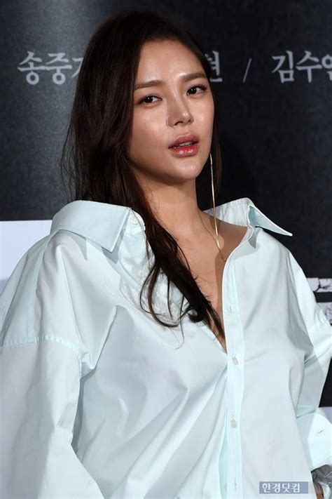 Главная кинодеятелипак си юн / park si yeon / 박시연 / park si yun (bak shi yeon). 포토 박시연, '우아한 미모' | 연예 | 한경닷컴