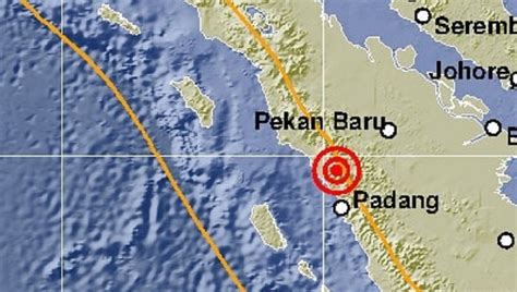 Berdasarkan data, terdapat delapan gempa bumi di busur. Gempa Dangkal Guncang Kota Bukittinggi Dua Kali, Ini ...