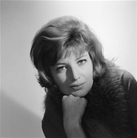 Kill me quick, i'm cold, monica vitti, 1967. Picture of Monica Vitti