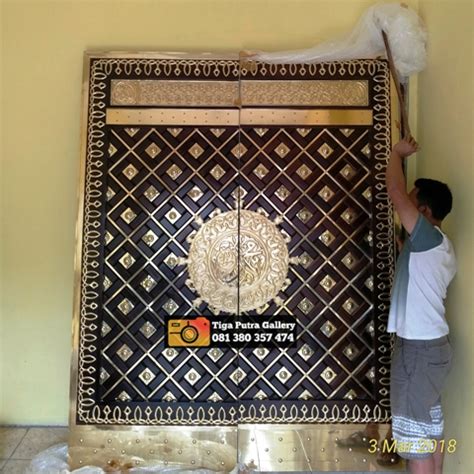 Replika pintu masjid nabawi produk pintu masjid yang mewah, dibuat 100% mirip dengan aslinya, dengan ukiran kaligarfi yang akan menambah nuansa tanah haram dimasjid anda. Paling Bagus 24+ Wallpaper Dinding Masjid Nabawi - Joen ...