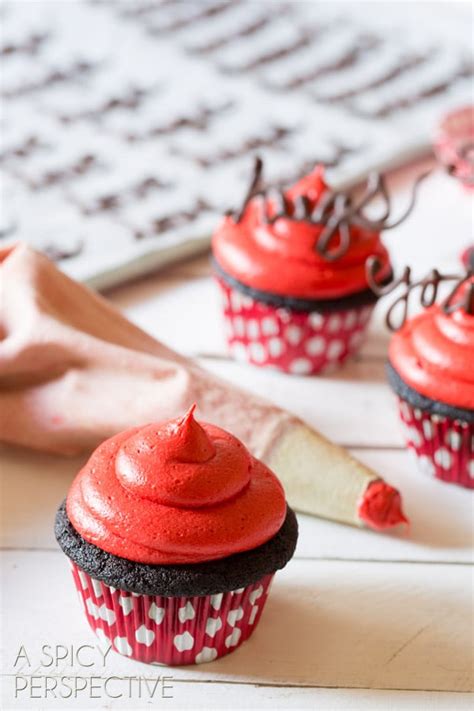Then i topped it off with chocolate dipped strawberries (one of my most favorite things in. Chocolate Cupcake Recipe with Red Velvet Frosting