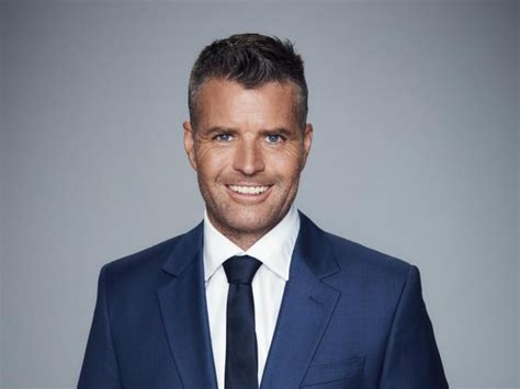 Peter daryl evans (born 29 august 1973) is an australian chef, conspiracy theorist, restaurateur, author, and television presenter, who is best known as a former judge of the competitive cooking. Pete Evans' Healthy Everyday Jamaican Simmer Sauce recalled over allergy fears, packing error ...