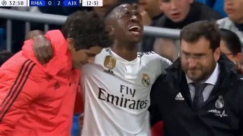 Hakim ziyech 7' david neres 18'. Real madrid Vs Ajax -- 1-4 higlight champion legue - YouTube