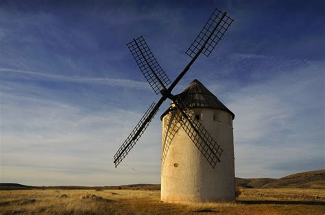 INVENTOS MEDIEVALES: Molinos de viento