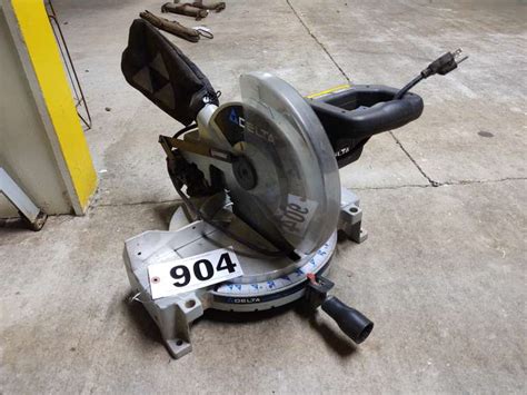 Delta 10" Compound Mitre Saw. Model MS250 - South Auction