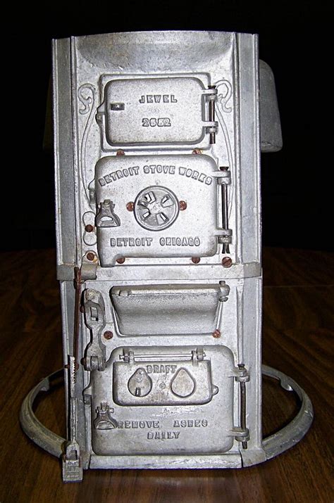 Gravity furnaces are heating equipment that employ the use of gravity to conduct warm air to various parts of the structure. Salesman sample of a gravity hot air furnace. | Collectors ...