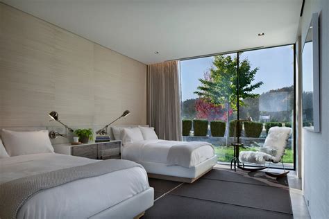 How to Design a Hotel-Quality Guest Room Photos | Architectural Digest