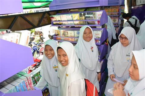 Pelajar dibuang sekolah visi bilangan tahun pendidikan berkualiti insan terdidik negara sejahtera. Sekolah Menengah Seksyen 16 adakan Lawatan ke PTAR ...