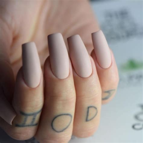 Lovely Beige Nail Designs To Try This Season Fashionre
