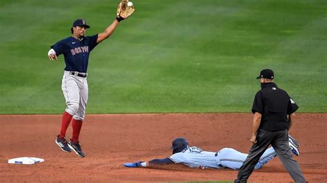Blue Jays Batter Red Sox To Even Up Series In Buffalo