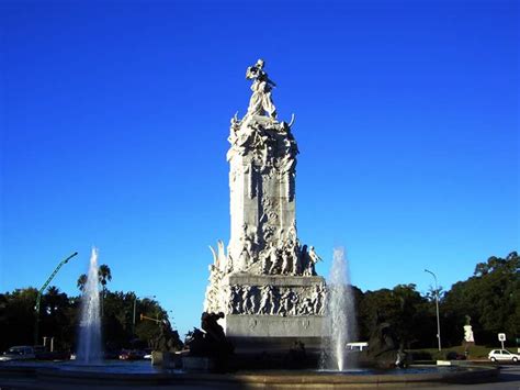 Monument Of The Spaniards Taxi In Buenos Aires