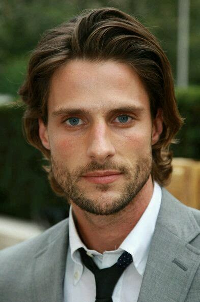 20 Cool Hairstyles for Guys with Big Foreheads ...