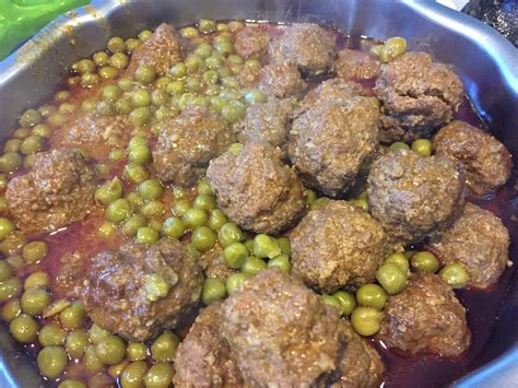 Tajine de boulettes aux petits - pois