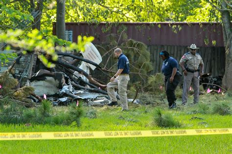 Fiery Plane Crash Kills 4 Near West Houston Airport Houston Chronicle