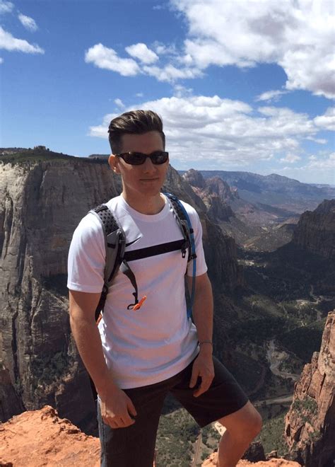 What To Wear For Hiking In Summer Hiking Outfit Men Hiking Outfit