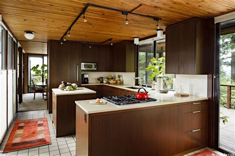 When it comes to cabinets, the first thing that sets on the other hand, if you really want to achieve the ultimate mid century look, metal cabinets are a must. Midcentury Modern Home Décor | Midcentury Modern Furniture