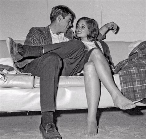 Glamorous Photos That Capture Teenage Girls Of Fresno State College In The 1960s ~ Vintage Everyday