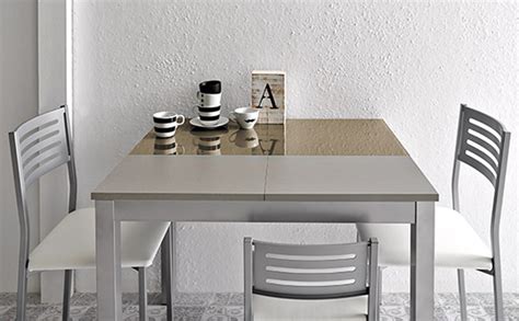La mesa suele ser la parte principal de nuestra casa y, así no poseas un espacio independiente destinado al comedor, una parte de la sala lleva a cabo esta función. 36 HQ Images Mesas De Cocina Cuadradas : Mesa Cuadrada ...