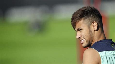 Drei klubs bereit ausstiegsklausel zu zahlen. Neue Frisur Von Neymar