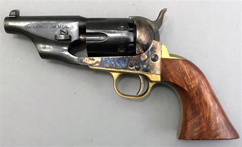 Revolver A Poudre Noire De Marque Pietta Fap Modele Police Pocket 1862