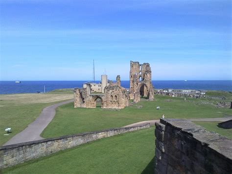 Tynemouth Priory And Castle Grounds © Stalked Geograph Britain And